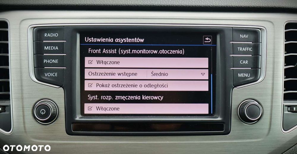 Volkswagen Golf Sportsvan - 22