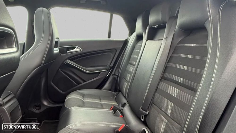 Mercedes-Benz CLA 200 - 6