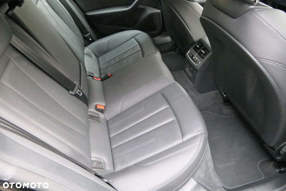 Audi A5 Sportback 40 TFSI mHEV S tronic - 33