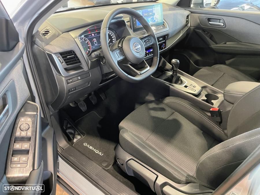 Nissan Qashqai 1.3 DIG-T Engage - 10