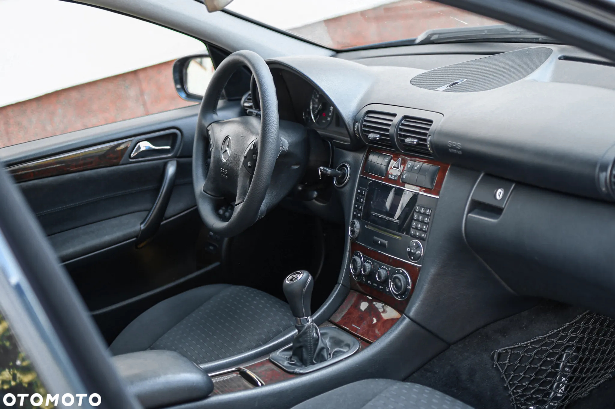 Mercedes-Benz Klasa C 220 CDI Elegance - 9