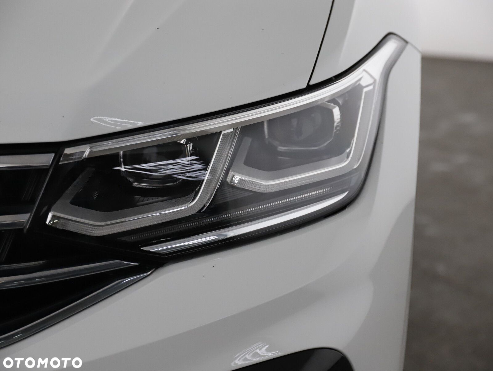 Volkswagen Tiguan 2.0 TSI 4Mot Elegance DSG - 29