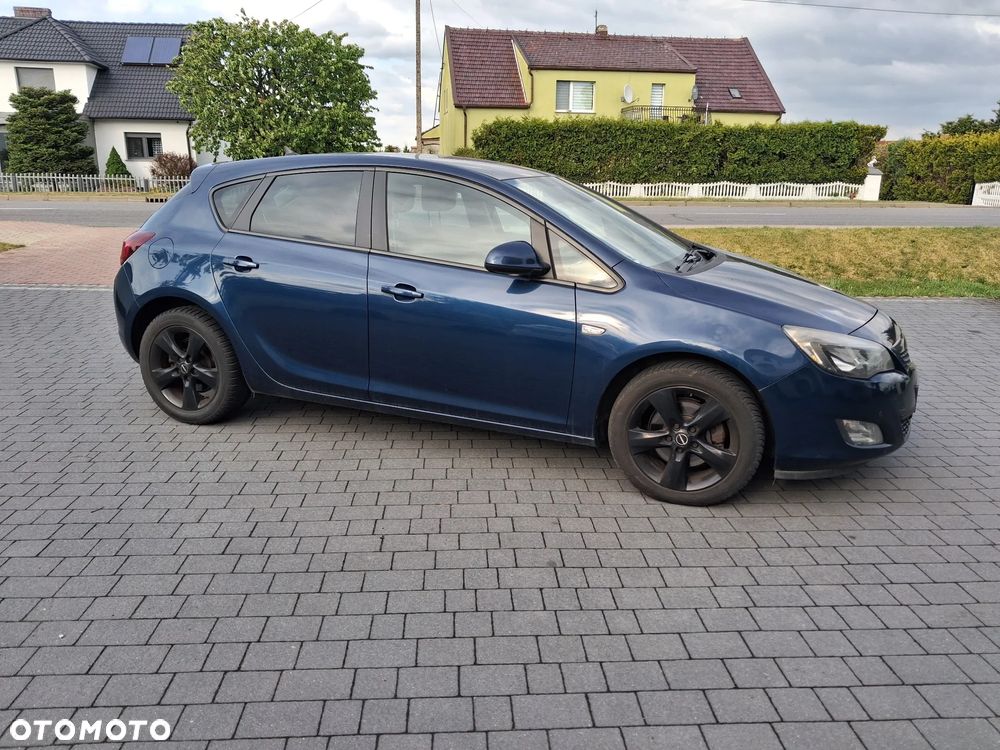 Opel Astra 1.7 CDTI DPF Active - 1