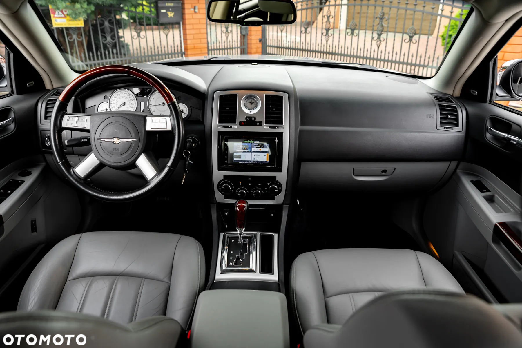 Chrysler 300C Touring 3.5 AWD Automatik - 27