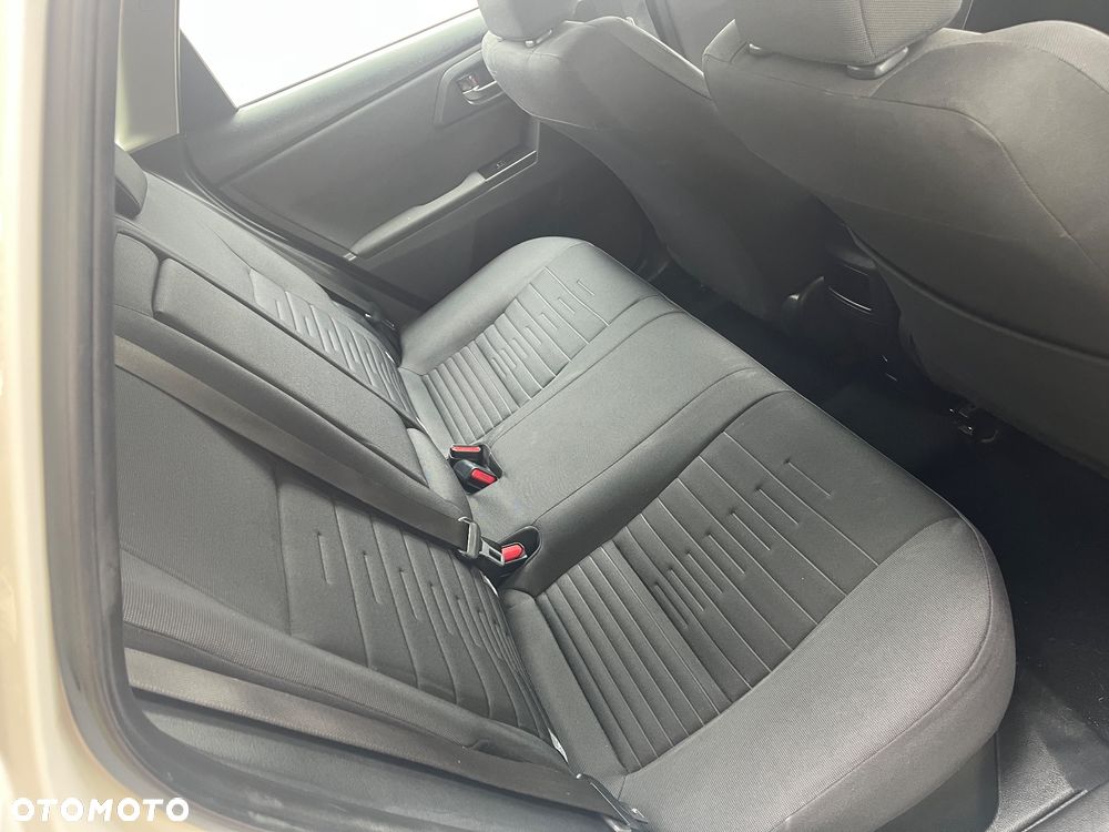 Toyota Auris Hybrid 135 Prestige - 11