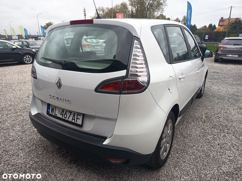 Renault Scenic 1.6 16V 110 TomTom Edition - 12