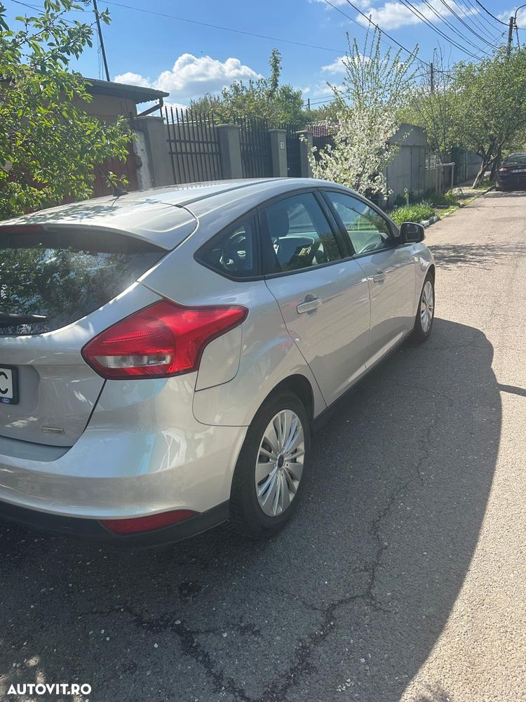 Ford Focus 1.0 EcoBoost Trend - 9
