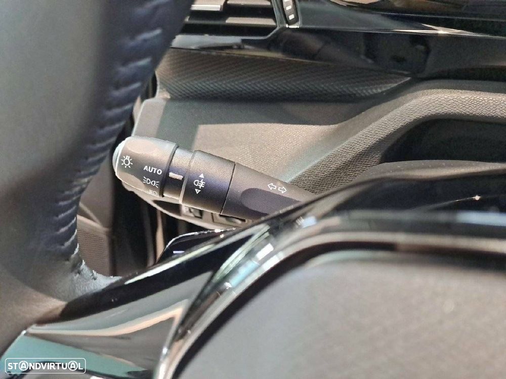 Peugeot 308 1.2 Hybrid Style e-DCS6 - 14