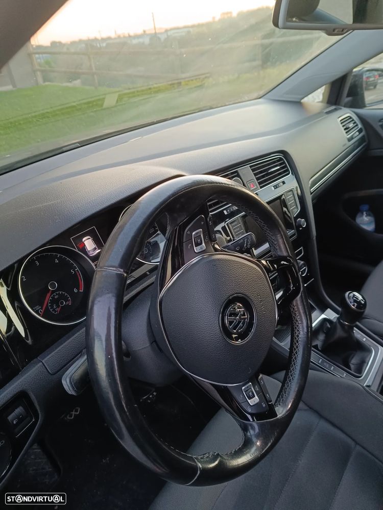 VW Golf 1.6 TDi Highline - 8