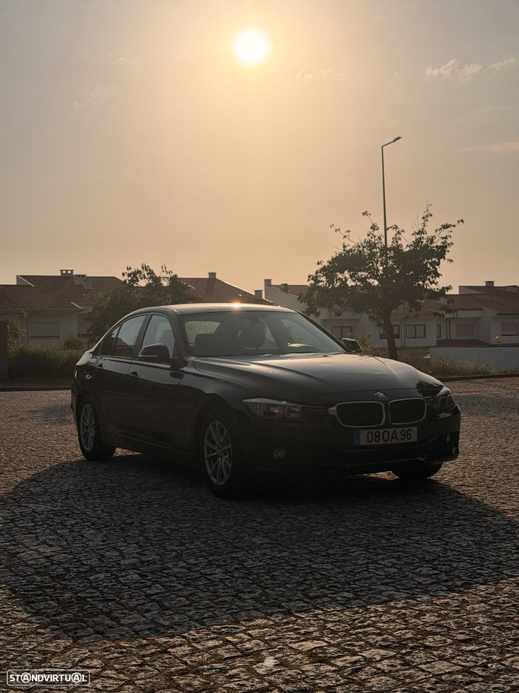 BMW 318 d Auto - 6