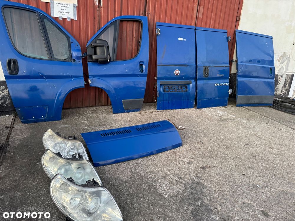 Fiat ducato 3 06-14 drzwi niebieskie niebieski niskie prawe lewe przednie przód drzwi niskie lusterko zawiasy drzwi tylnich skrzydła drzwi tylne prawe lewe tył niskie drzwi przesuwne  maska niebieska lampa przednia prawa lewa - 1
