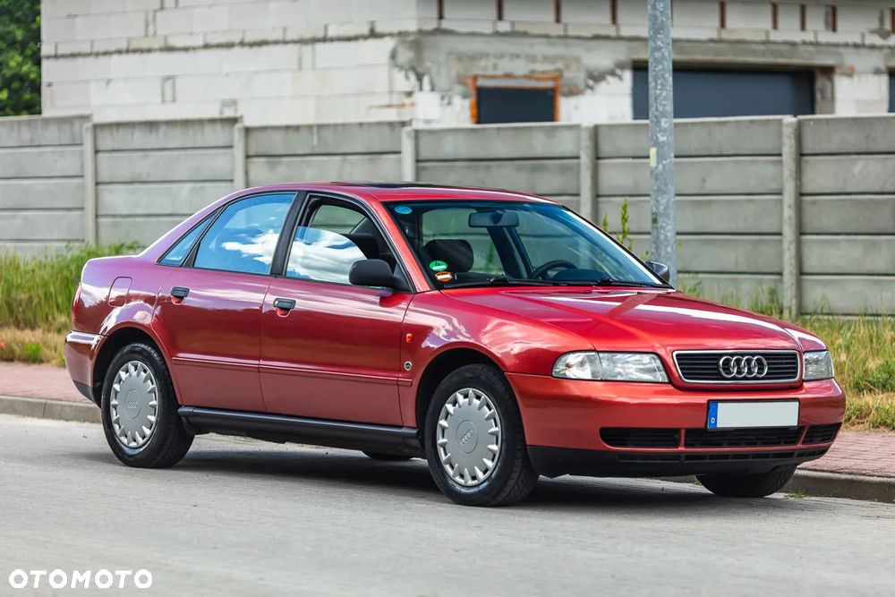 Audi A4 Limousine - 10