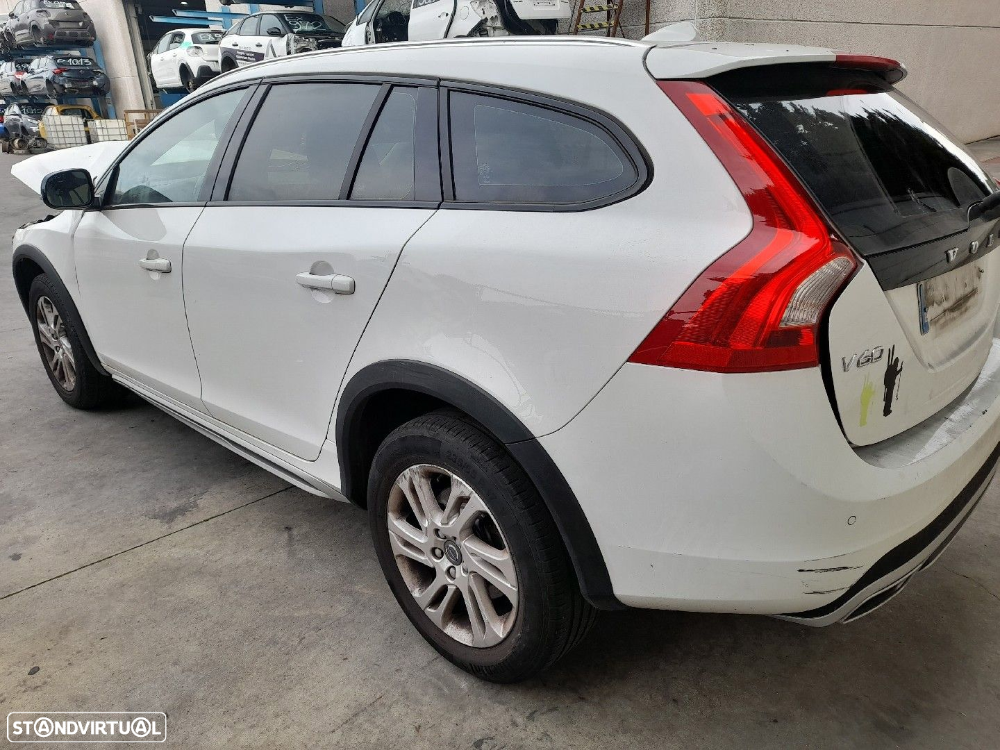 Para peças VOLVO V60 I (155) - 15