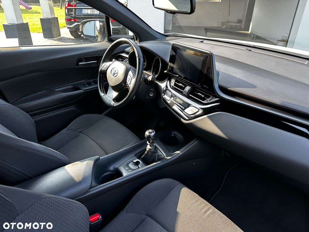 Toyota C-HR 1.2 T Premium - 6