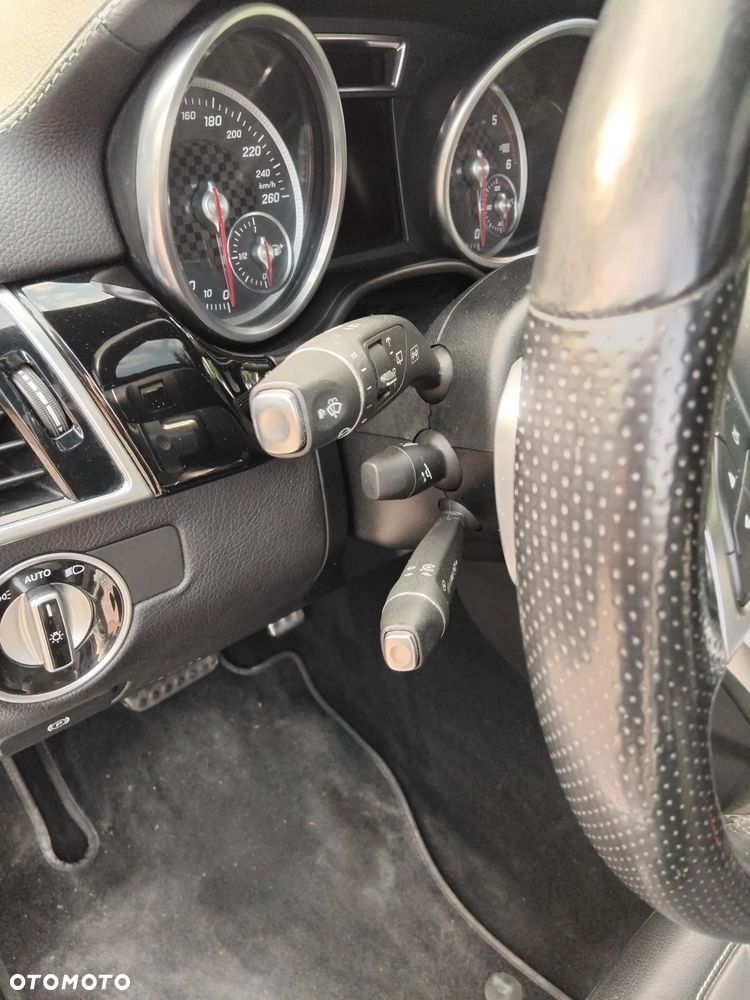 Mercedes-Benz GLS 350 d 4Matic 9G-TRONIC AMG Line - 17