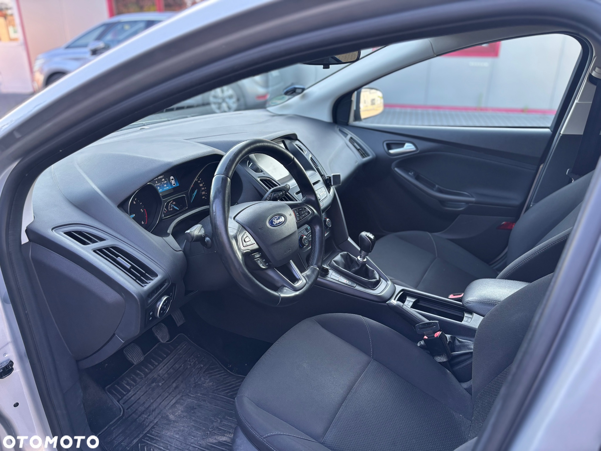Ford Focus 1.5 TDCi DPF Start-Stopp-System Business - 11