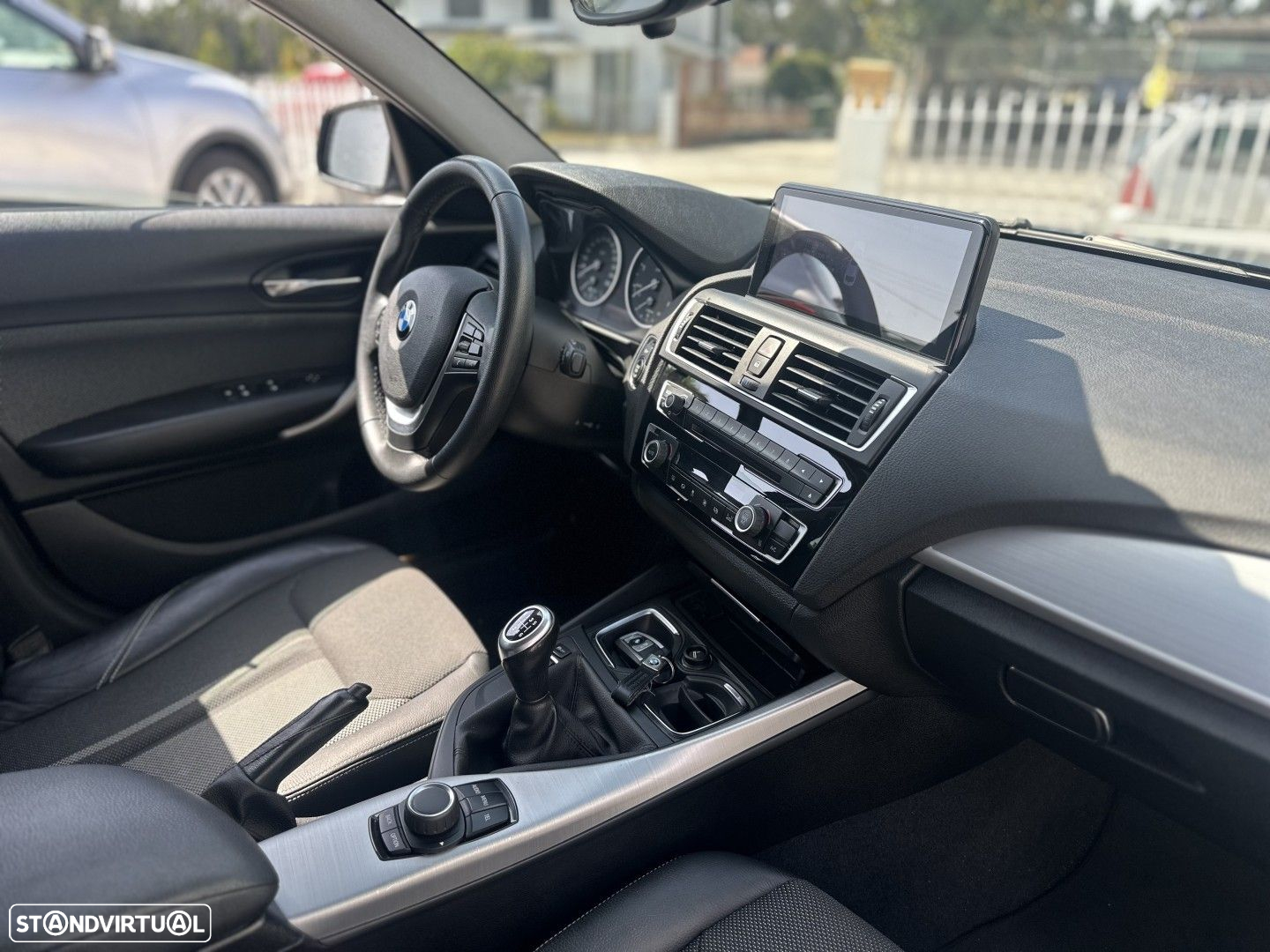 BMW 116 d EDynamics Line Urban - 29