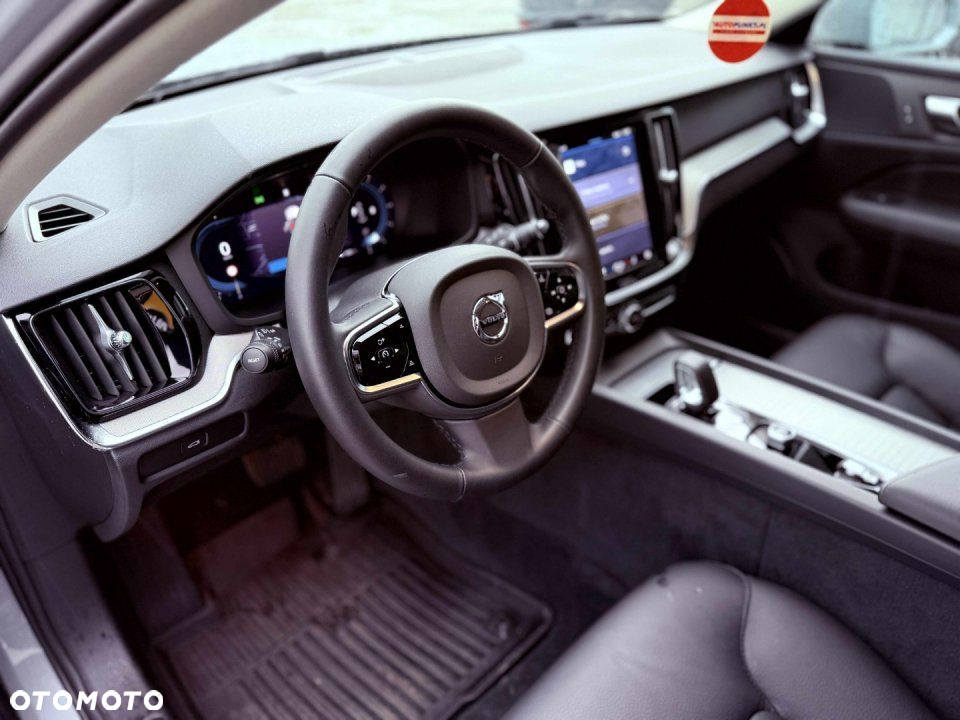 Volvo V60 Cross Country - 4