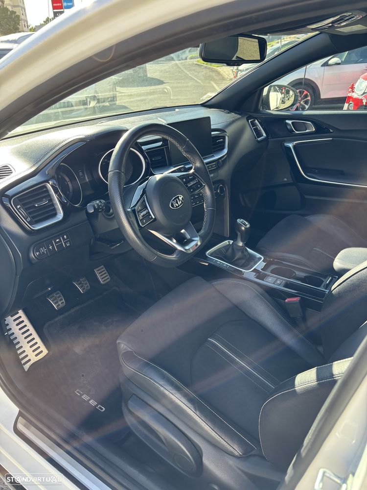 Kia ProCeed 1.6 CRDi GT Line - 11