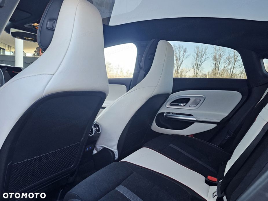 Mercedes-Benz CLA 200 mHEV 8G-DCT - 13