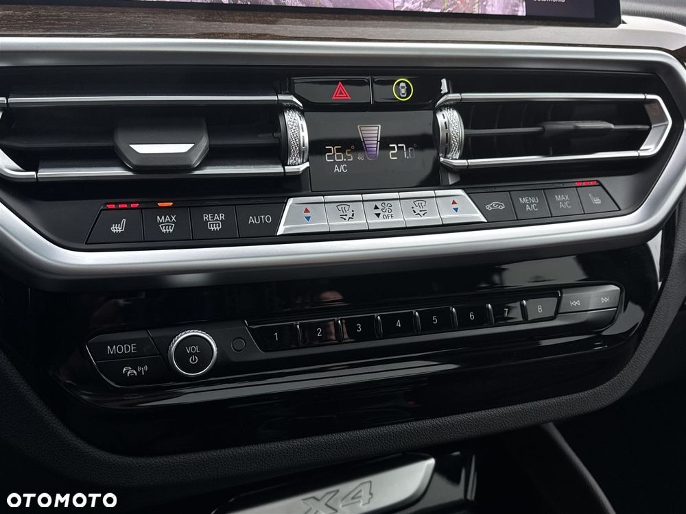 BMW X4 - 16