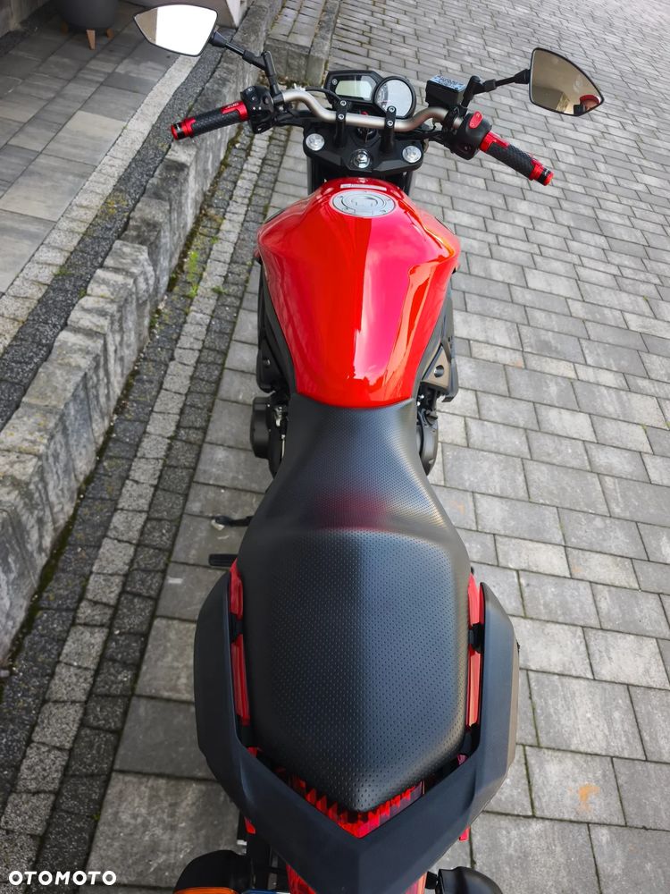 Yamaha XJ - 13