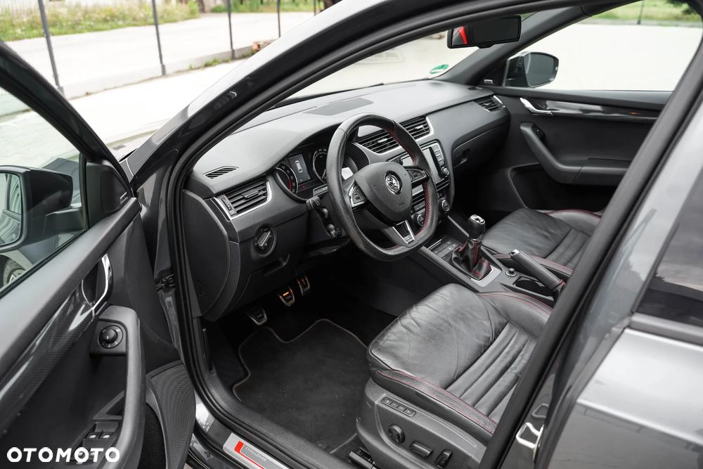 Skoda Octavia 2.0 TDI RS - 12