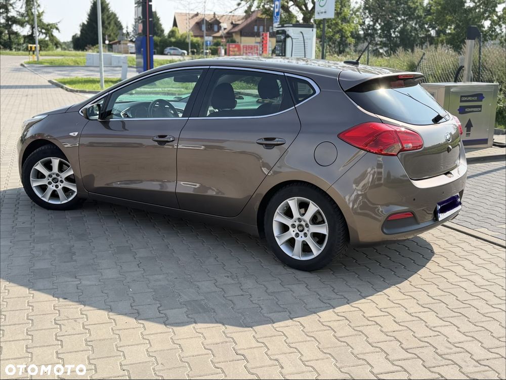 Kia Ceed - 5