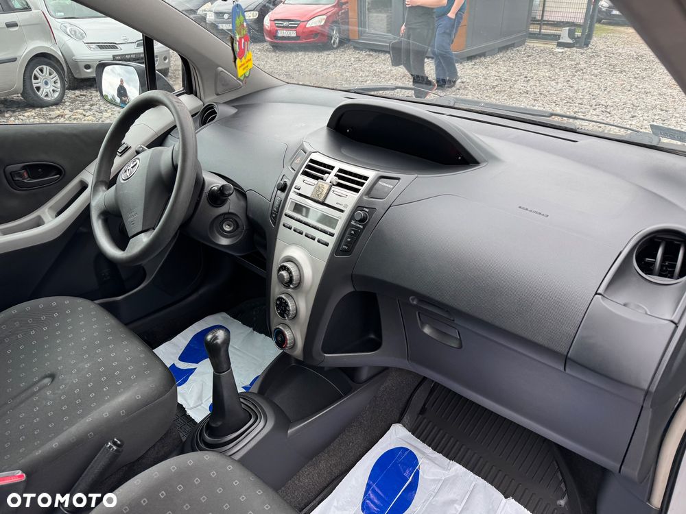 Toyota Yaris 1.0 Luna - 20