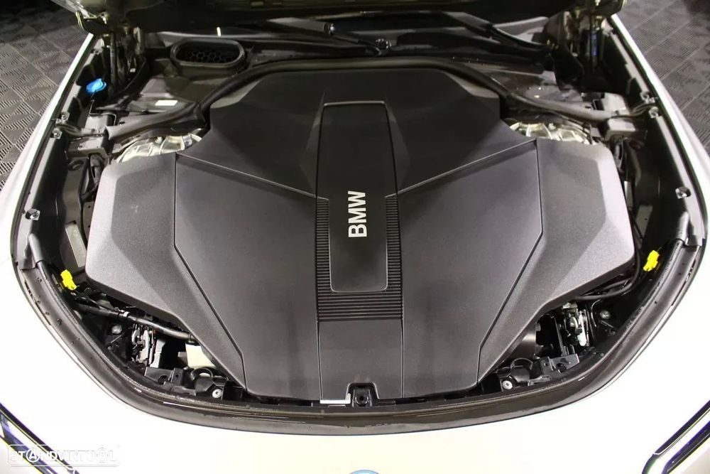 BMW i7 eDrive50 - 49