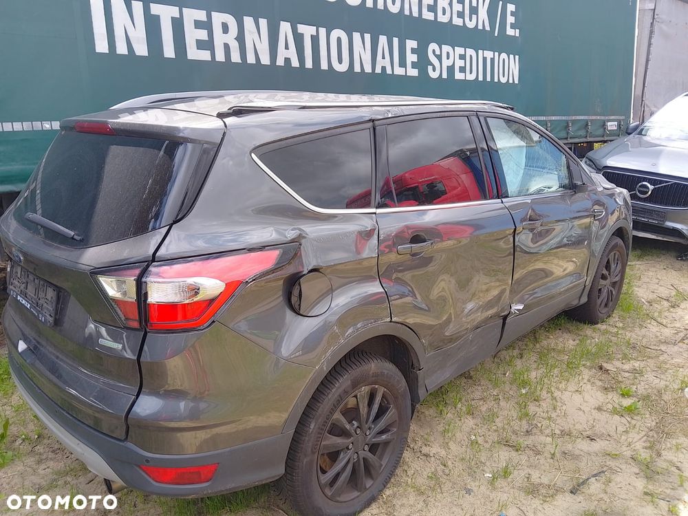 Ford Kuga 1.5 EcoBoost 2x4 Cool & Connect - 8