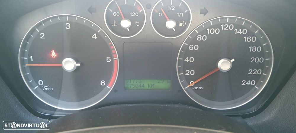 Ford Focus 1.6 TDCi Titanium - 16