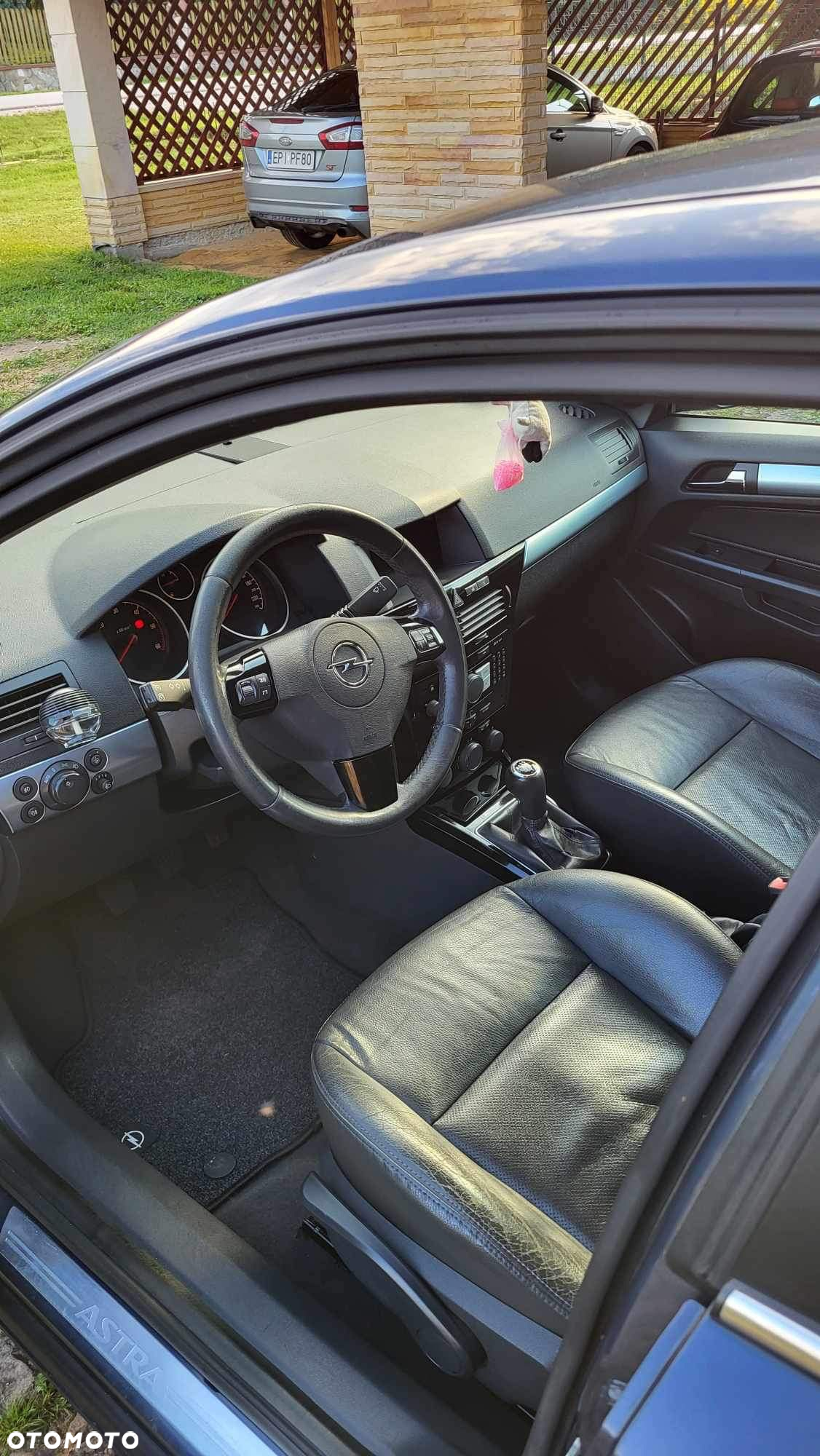 Opel Astra 1.7 CDTI DPF Cosmo - 5