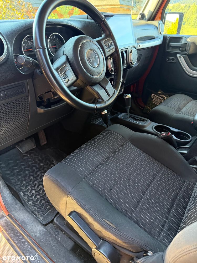 Jeep Wrangler 3.8 Rubicon - 8