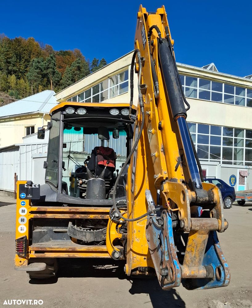 JCB 3CX - 7