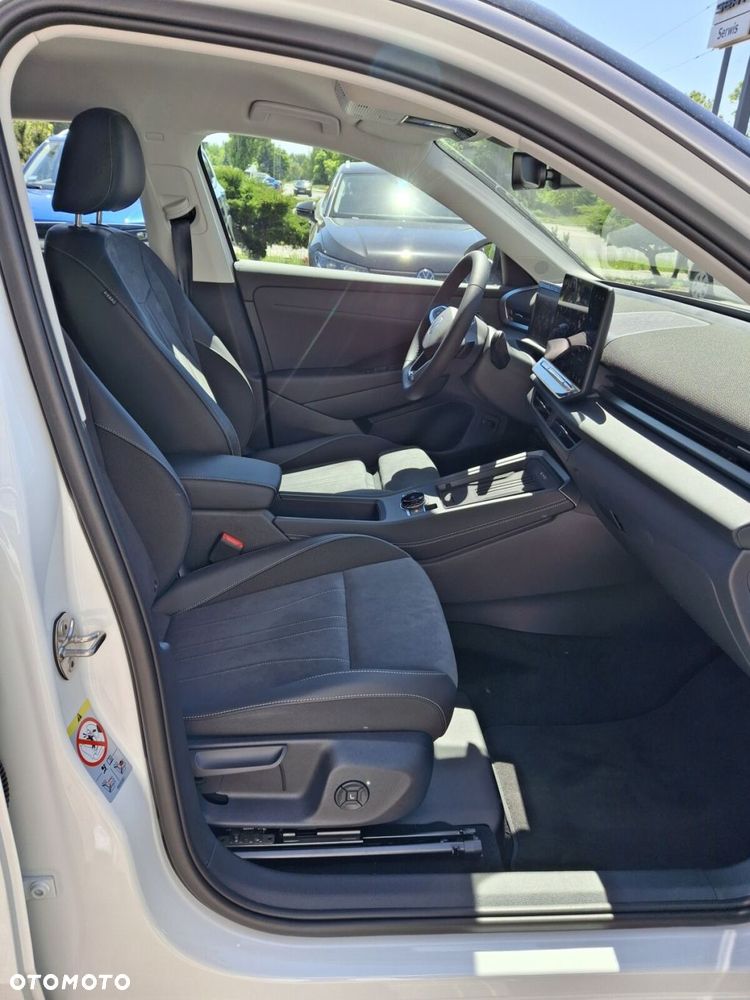 Volkswagen T-Roc - 22