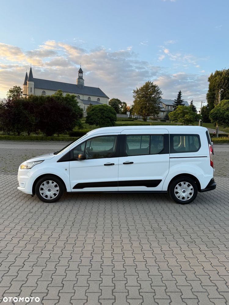 Ford Tourneo Connect Grand - 15
