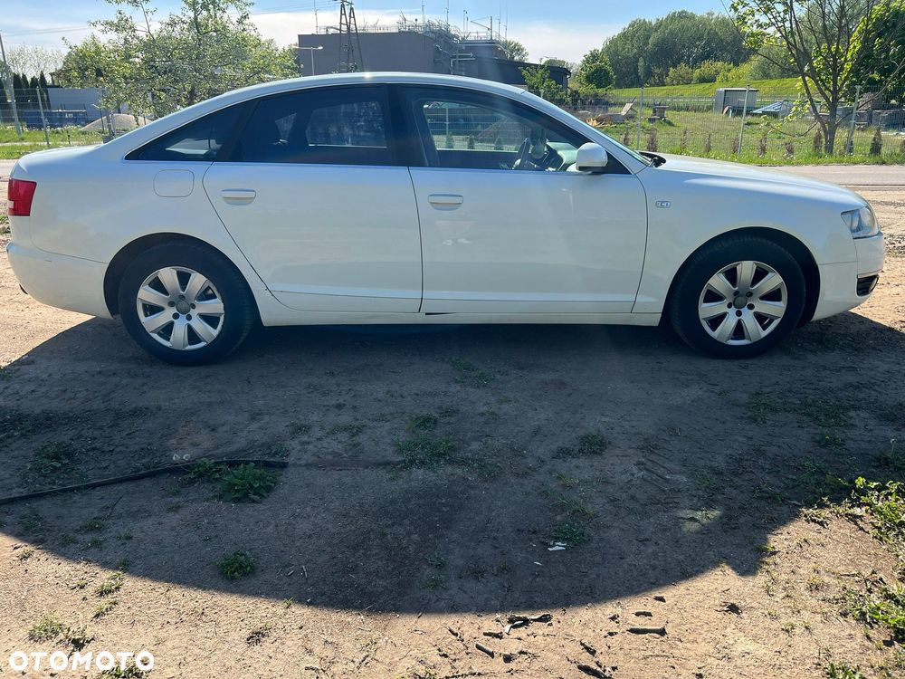 Audi A6 Limousine 2.4 - 6