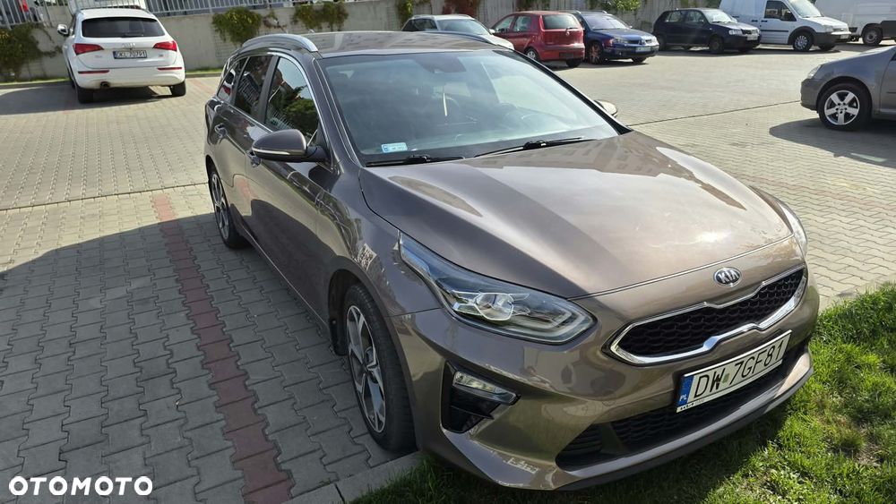 Kia Ceed - 5