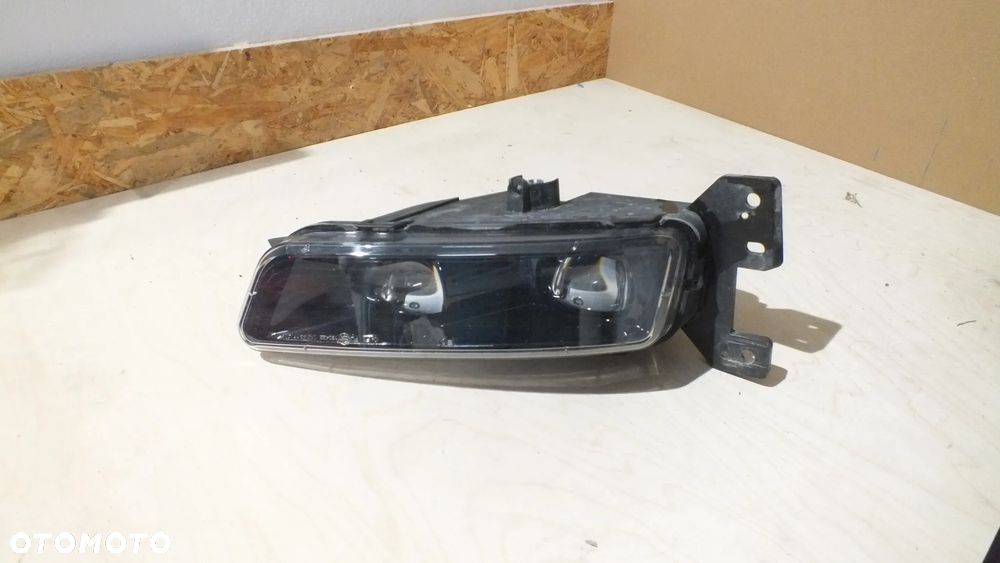 Halogen prawy Led Jeep Grand Cherokee SRT Lift - 1