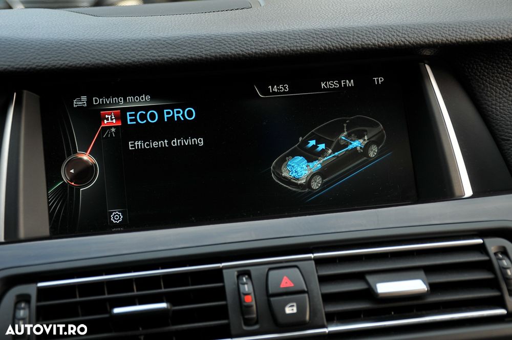 BMW Seria 5 525d xDrive - 22