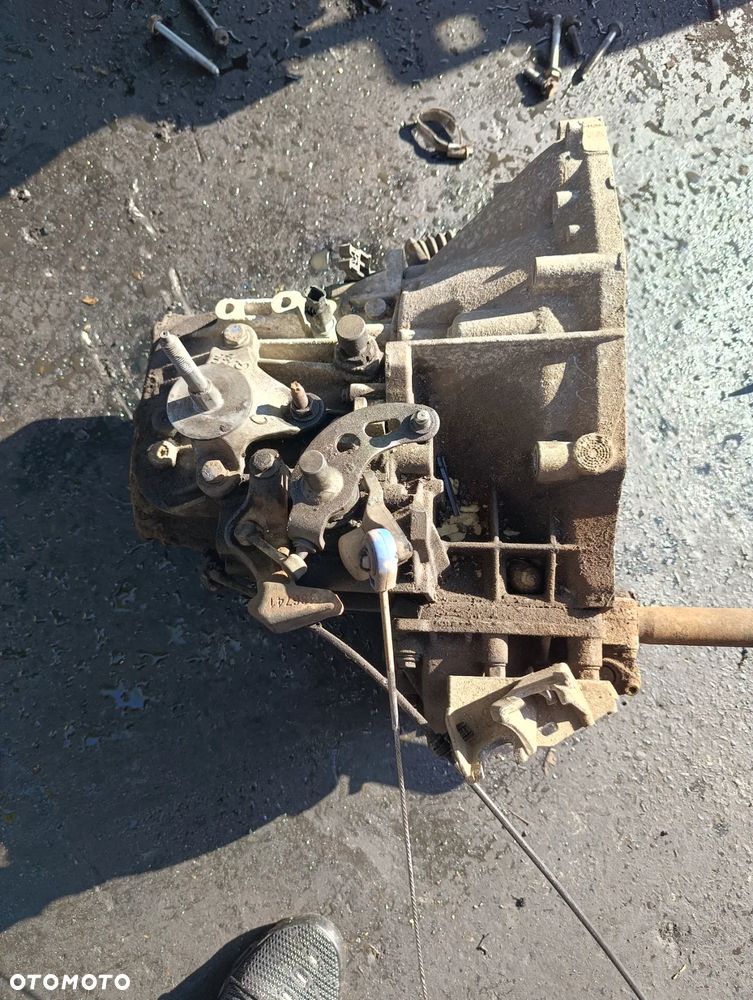 SKRZYNIA PEUUGEOT CITROEN 2.0 HDI 20MB28 - 1