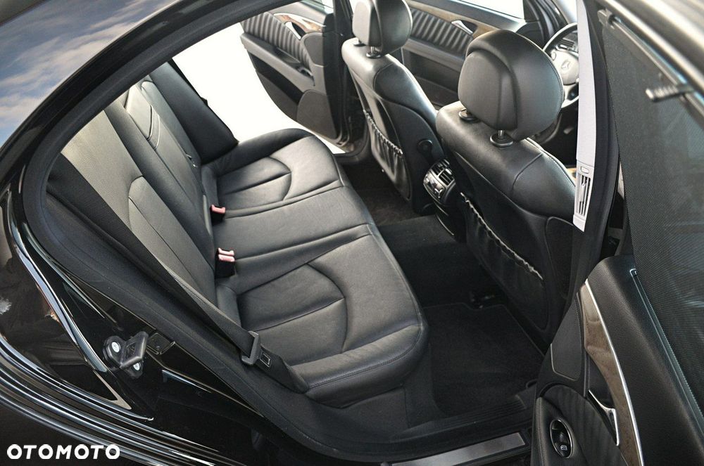 Mercedes-Benz Klasa E - 26