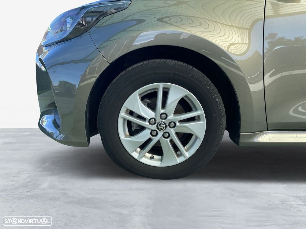Toyota Yaris - 16