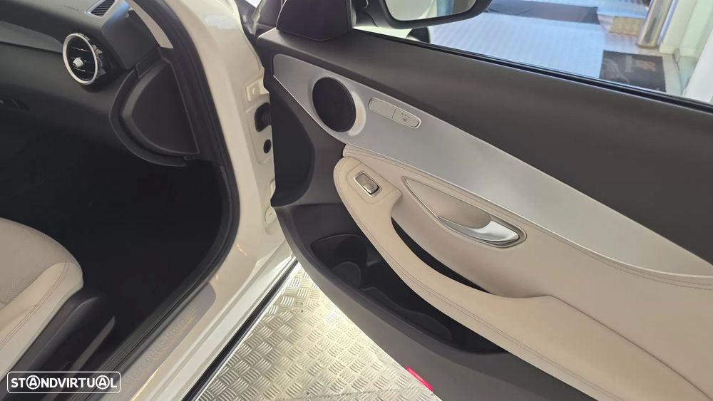 Mercedes-Benz C 350 e T 7G-TRONIC AMG Line - 51