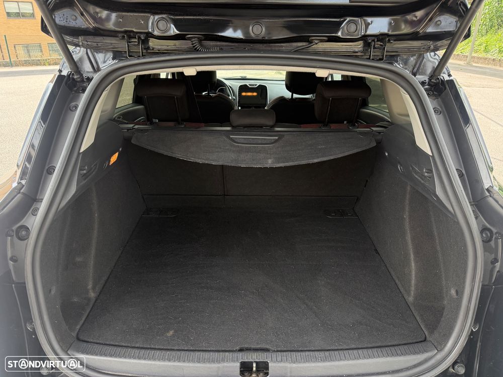 Renault Clio Sport Tourer (Energy) dCi 90 Bose Edition - 11