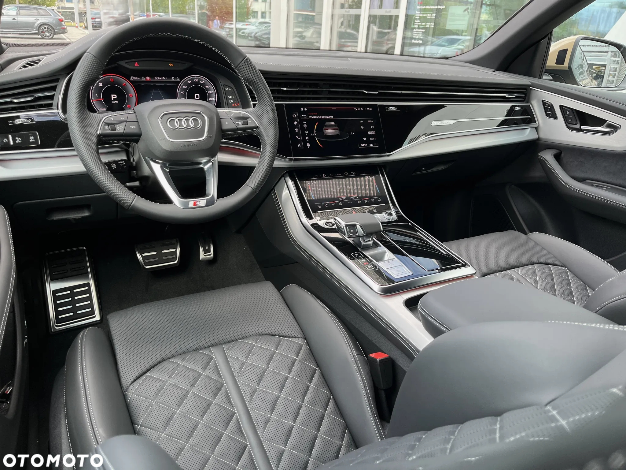 Audi Q8 - 18
