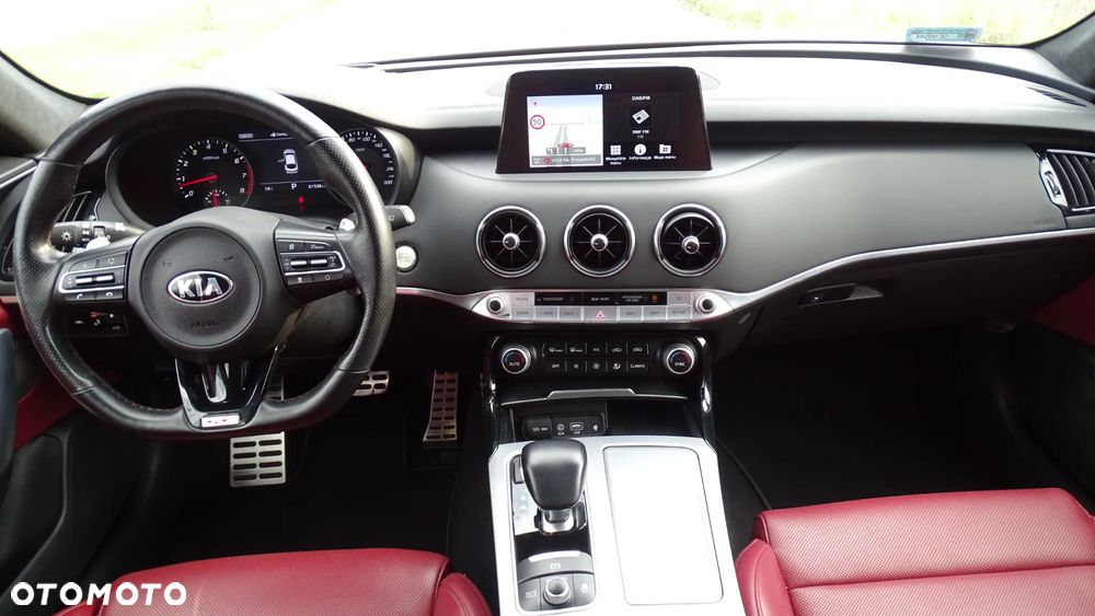 Kia Stinger - 15