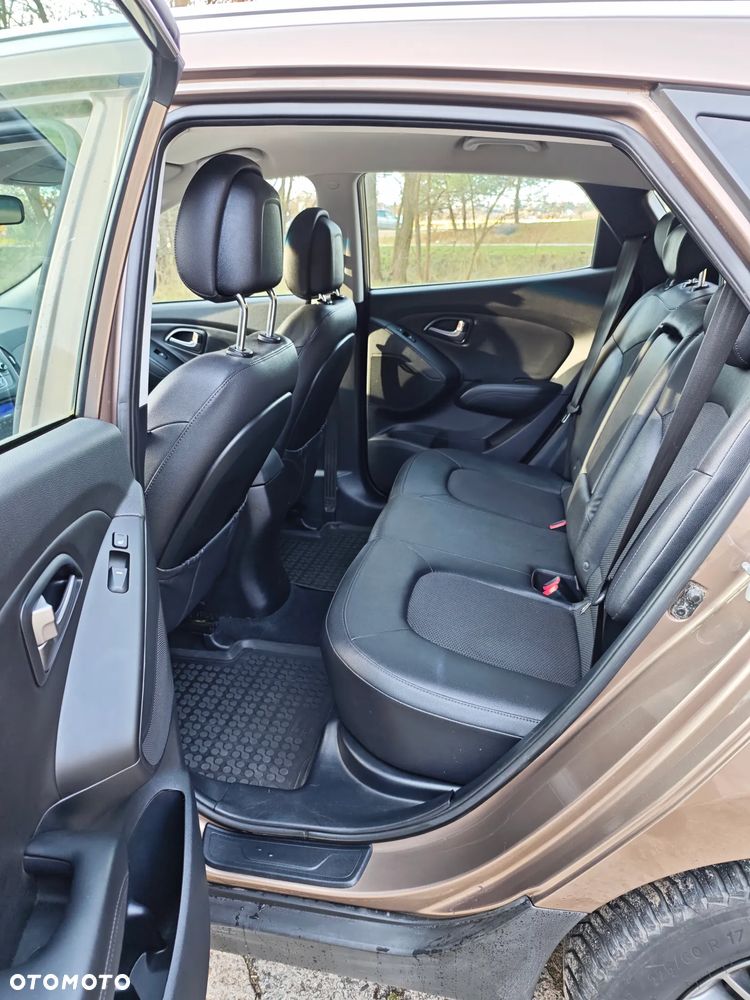 Hyundai ix35 1.7 CRDi 2WD blue Style - 31