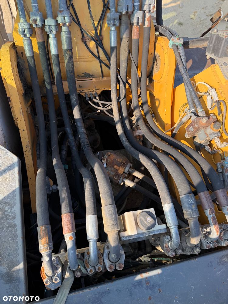 Liebherr R934 - 11